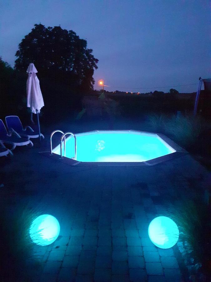 Villa Charming House In Hamois With Shared Pool Exterior foto